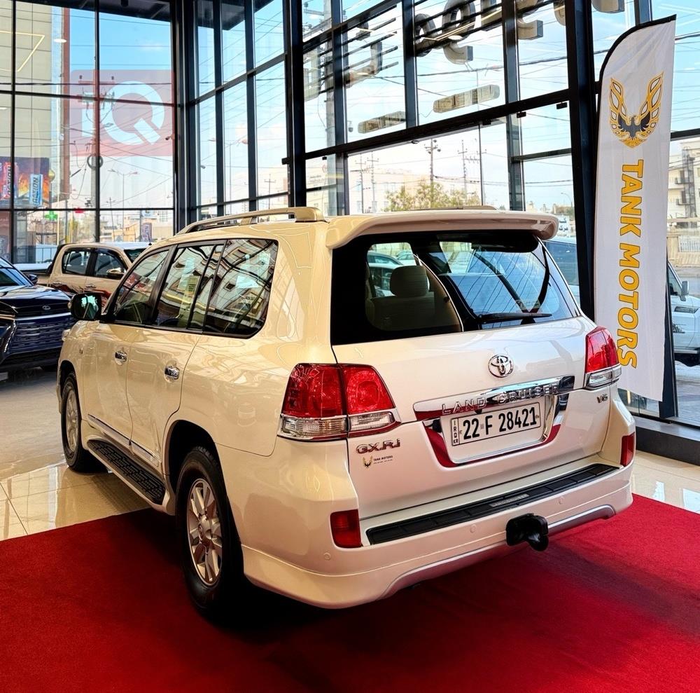 تويوتا لاندكروزر